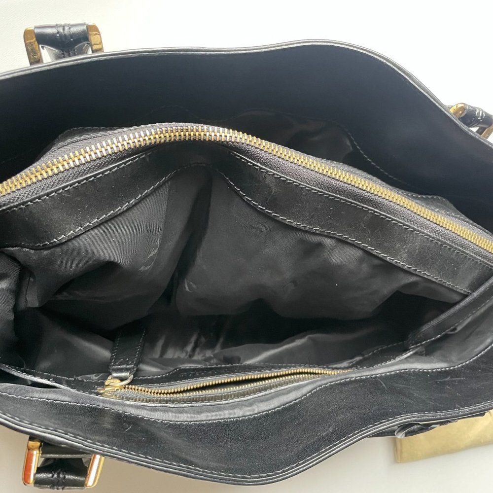 Burberry Black Leather Shoulder Bag - Picture 6 of 16